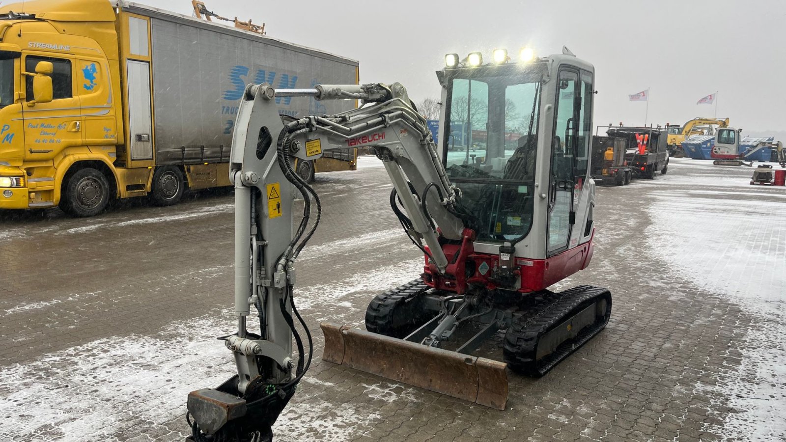 Bagger van het type Takeuchi TB225 Rotortilt og centralsmørring, Gebrauchtmaschine in Rønnede (Foto 7)
