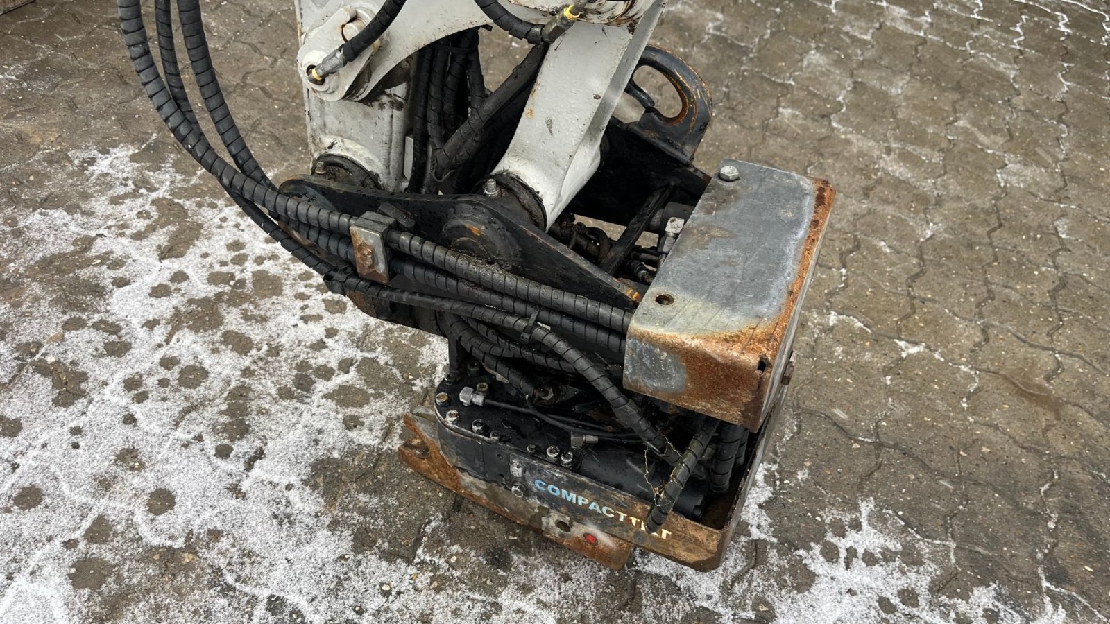 Bagger van het type Takeuchi TB225 Rotortilt og centralsmørring, Gebrauchtmaschine in Rønnede (Foto 4)