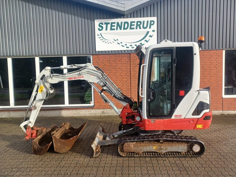 Bagger tipa Takeuchi TB225, Gebrauchtmaschine u Rødding (Slika 1)
