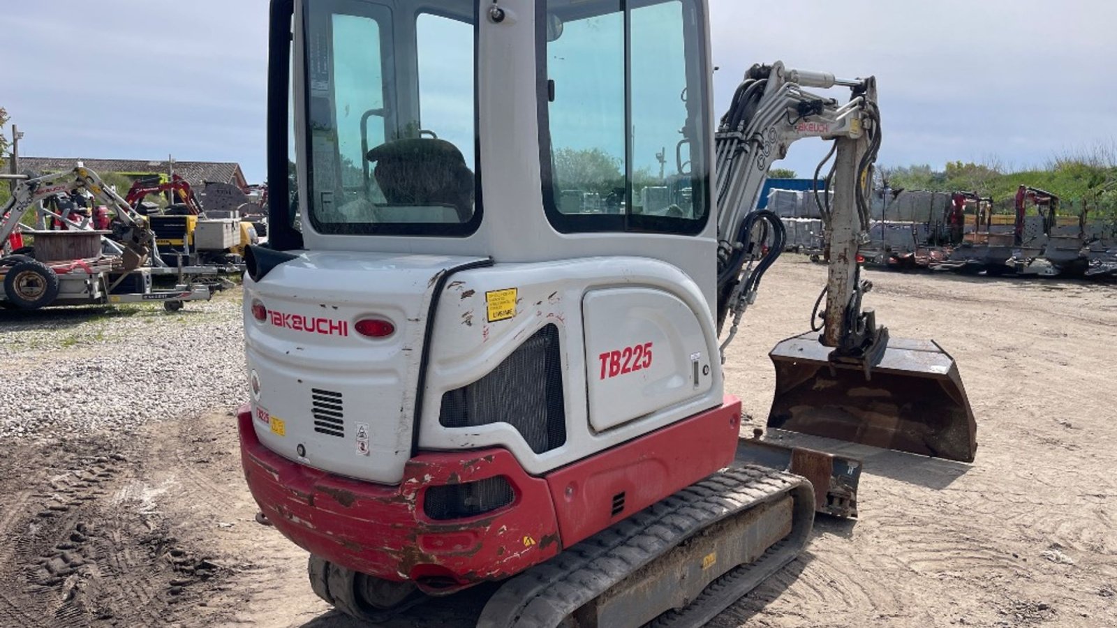 Bagger tip Takeuchi TB225, Gebrauchtmaschine in Rødovre (Poză 3)