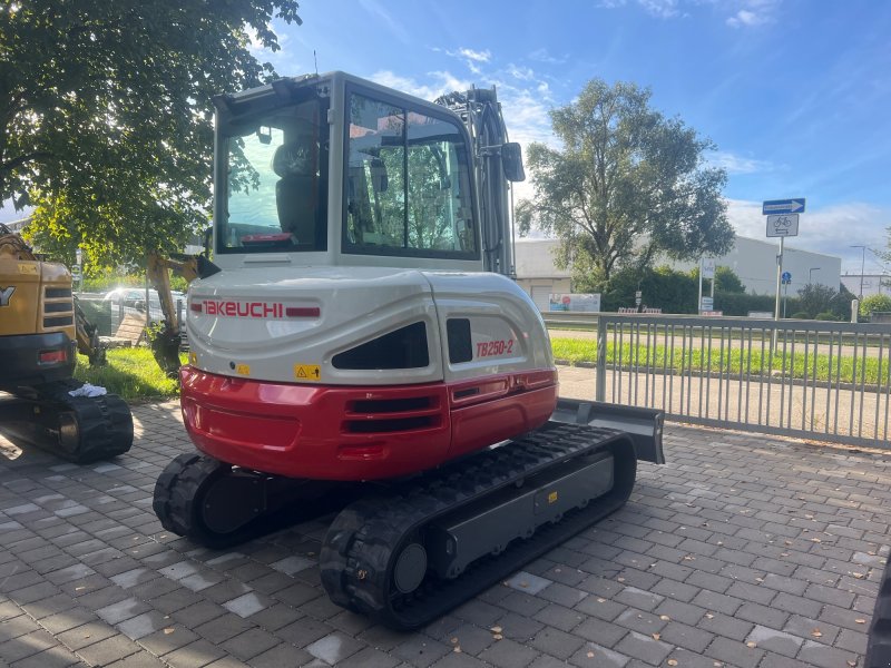 Bagger del tipo Takeuchi TB250-2 V3 Powertilt /hydrl.HS 03, Neumaschine In Garching  (Immagine 1)