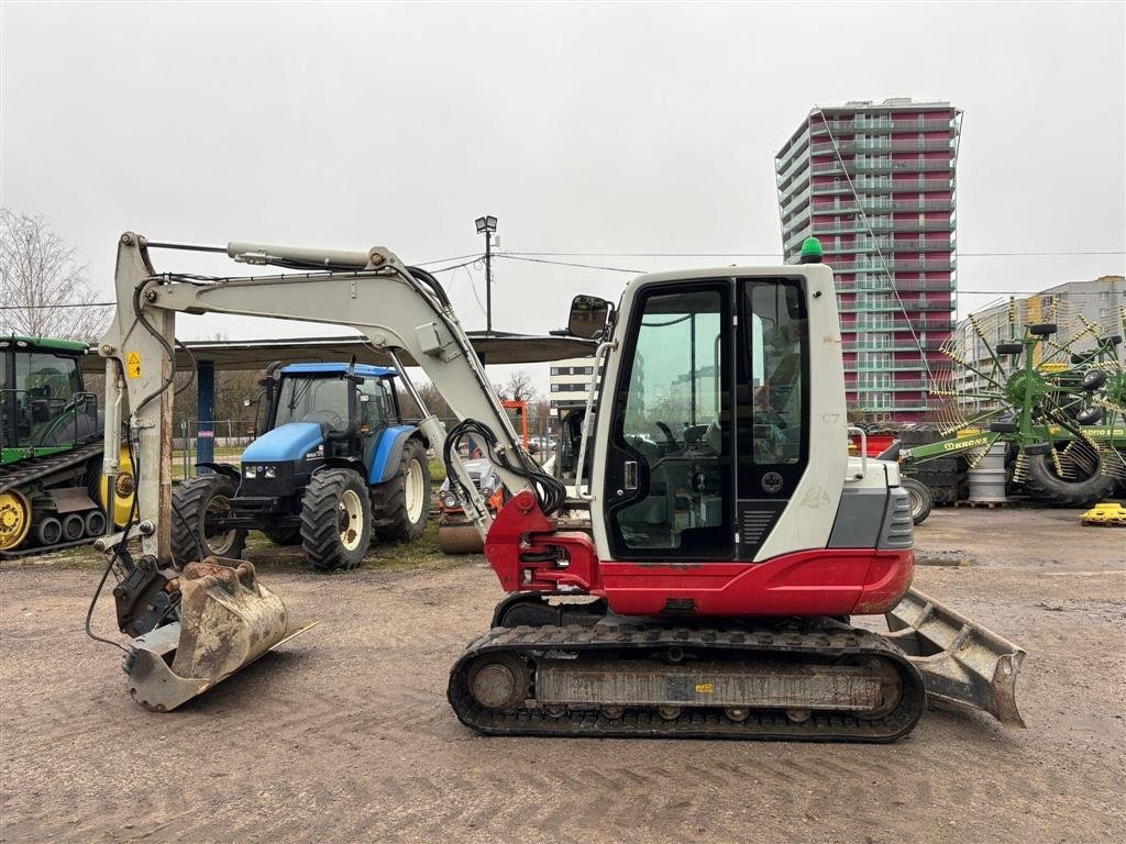 Bagger typu Takeuchi TB250 . To skovle. Gummibånd., Gebrauchtmaschine v Kolding (Obrázek 3)