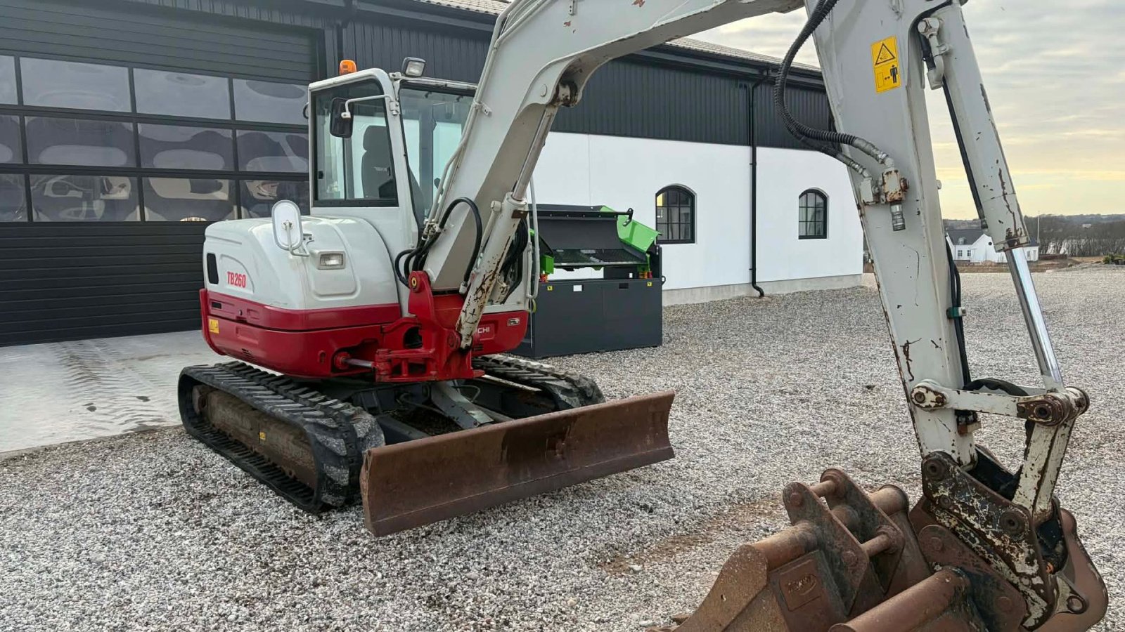 Bagger от тип Takeuchi TB260, Gebrauchtmaschine в Mariager (Снимка 5)