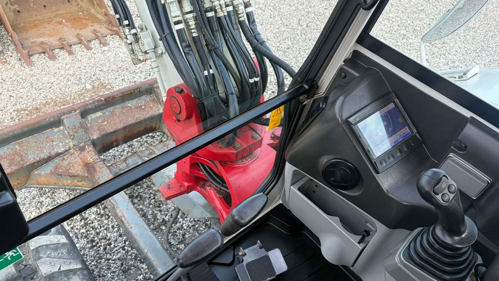 Bagger от тип Takeuchi TB260, Gebrauchtmaschine в Mariager (Снимка 15)