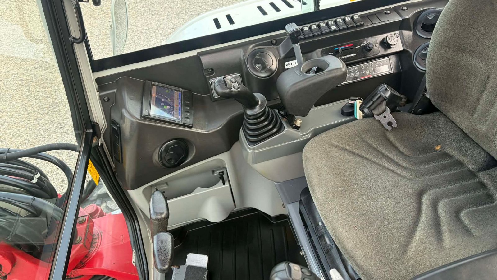 Bagger от тип Takeuchi TB260, Gebrauchtmaschine в Mariager (Снимка 13)