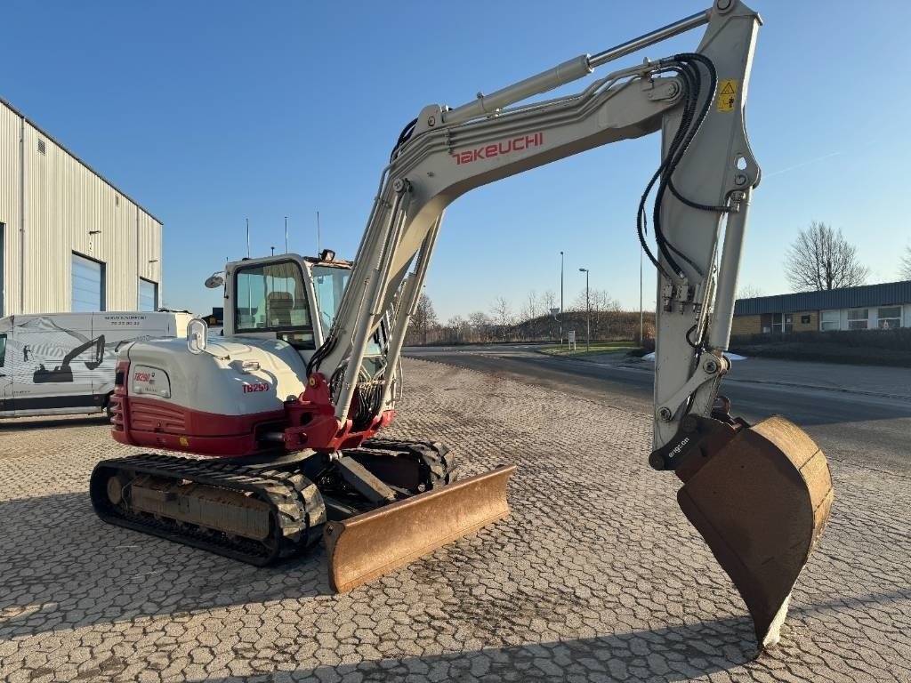 Bagger a típus Takeuchi TB290, Gebrauchtmaschine ekkor: Vojens (Kép 3)