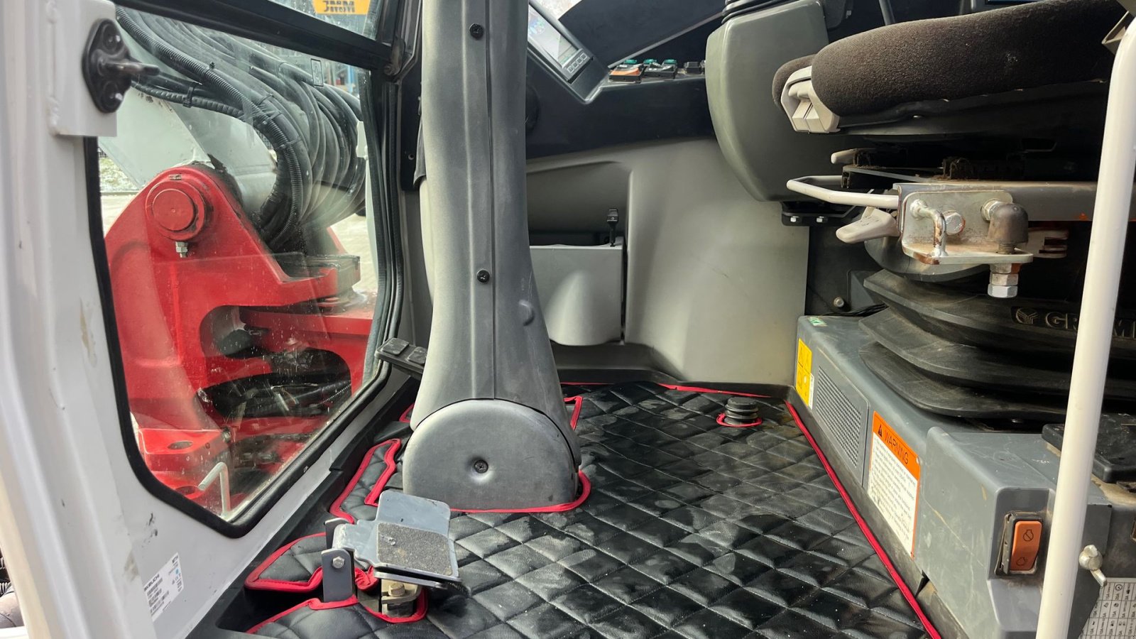 Bagger of the type Takeuchi TB295W Aftageligt Engcon Centralsmørring og skovlpakke., Gebrauchtmaschine in Rønnede (Picture 9)