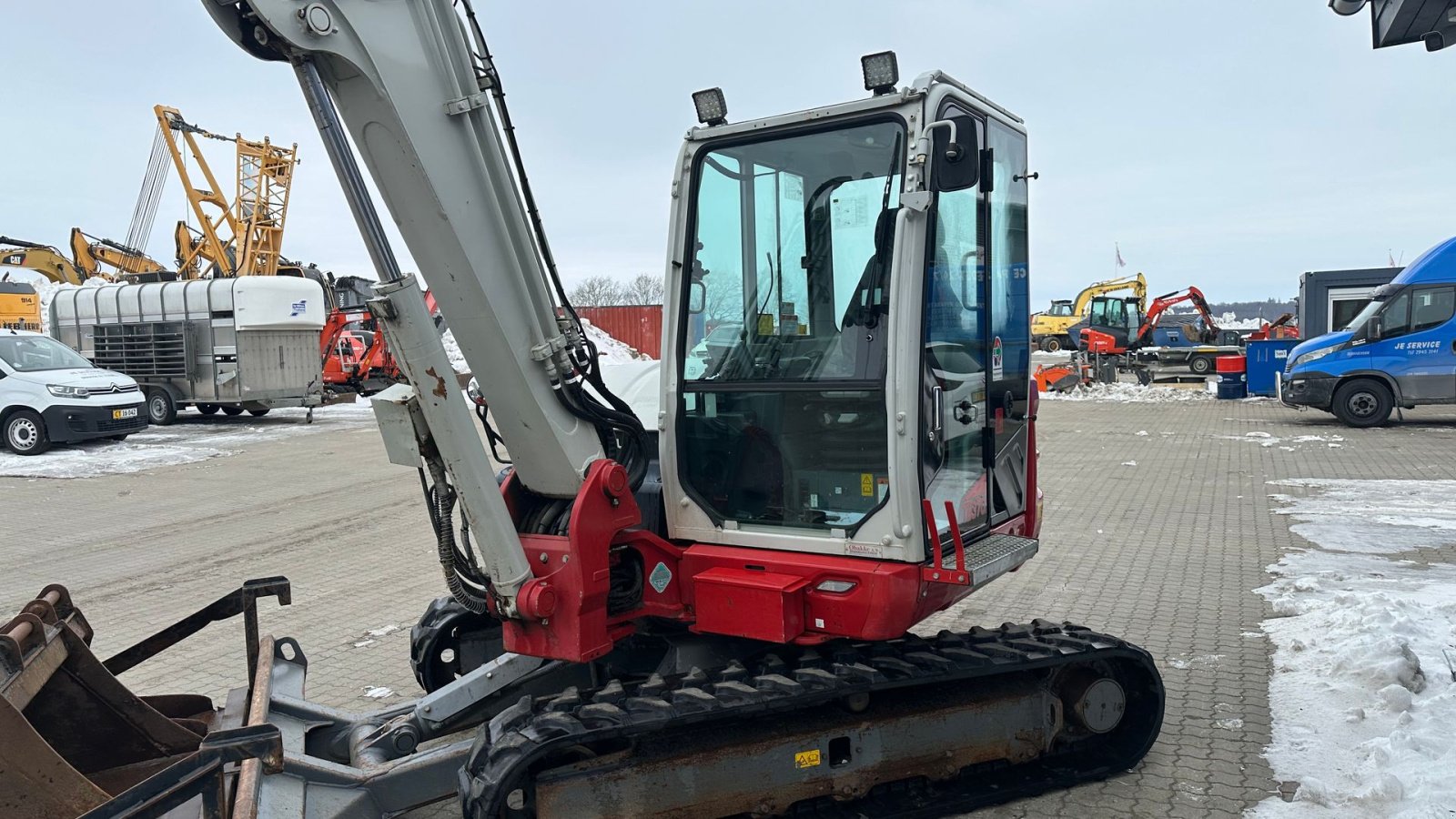 Bagger типа Takeuchi TB370, Gebrauchtmaschine в Rønnede (Фотография 4)