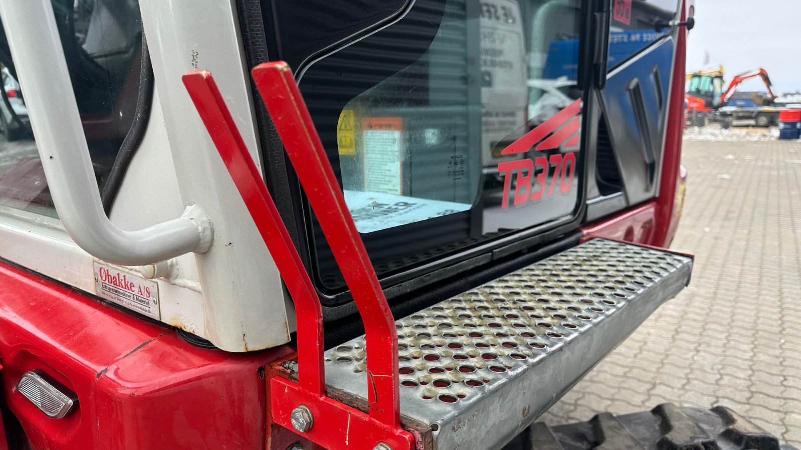 Bagger типа Takeuchi TB370, Gebrauchtmaschine в Rønnede (Фотография 8)