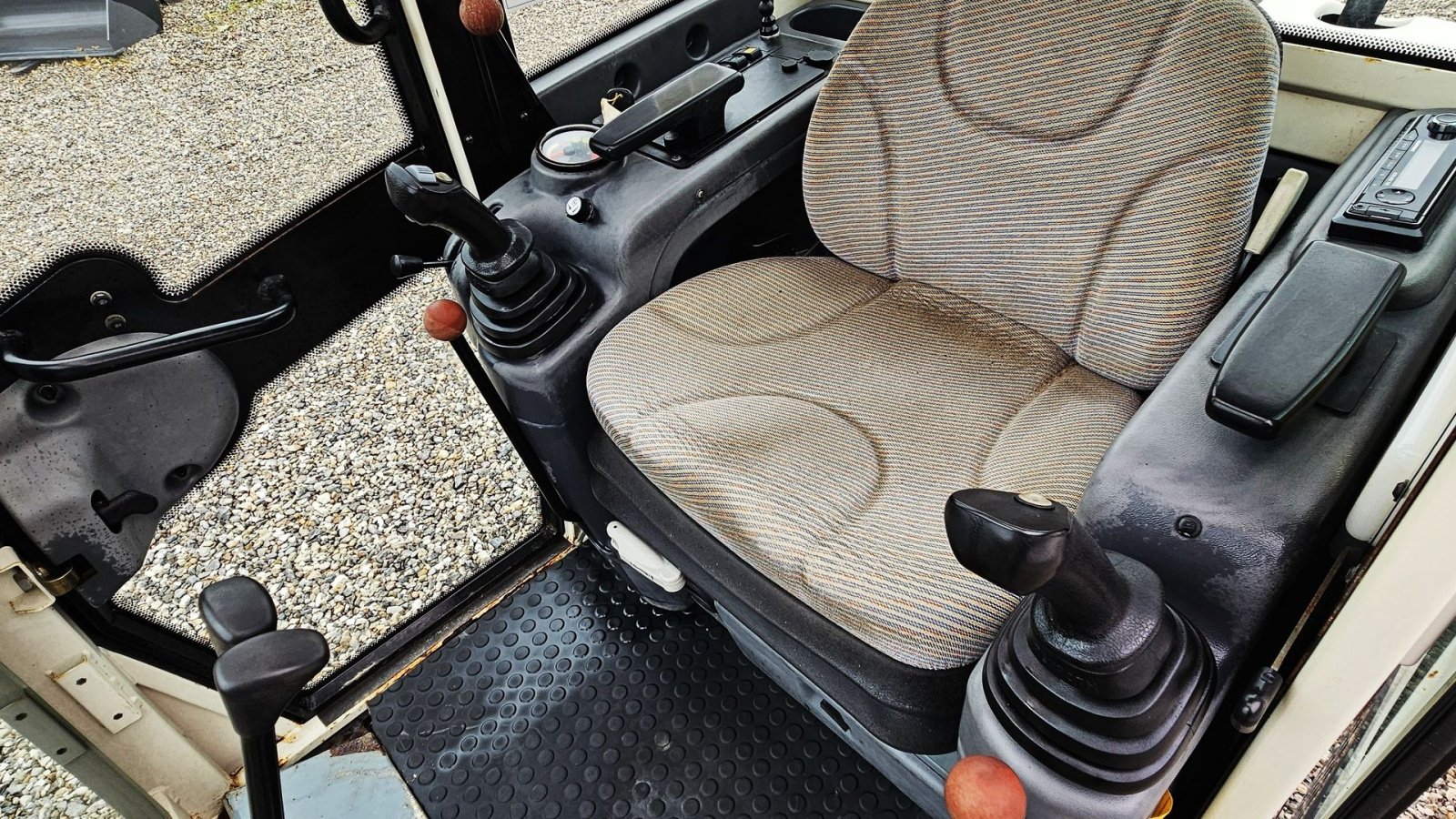 Bagger typu Terex TC16 / 3200 timer / årgang 2015, Gebrauchtmaschine v Arden (Obrázek 13)