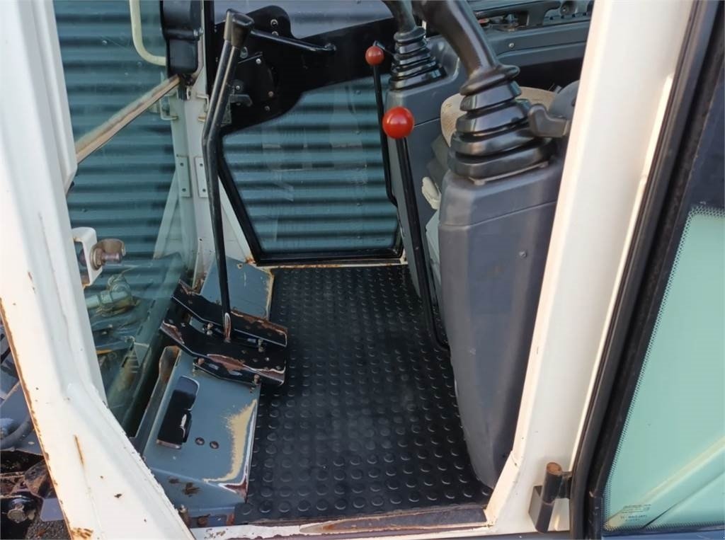 Bagger of the type Terex tc20, Gebrauchtmaschine in Fårevejle (Picture 8)