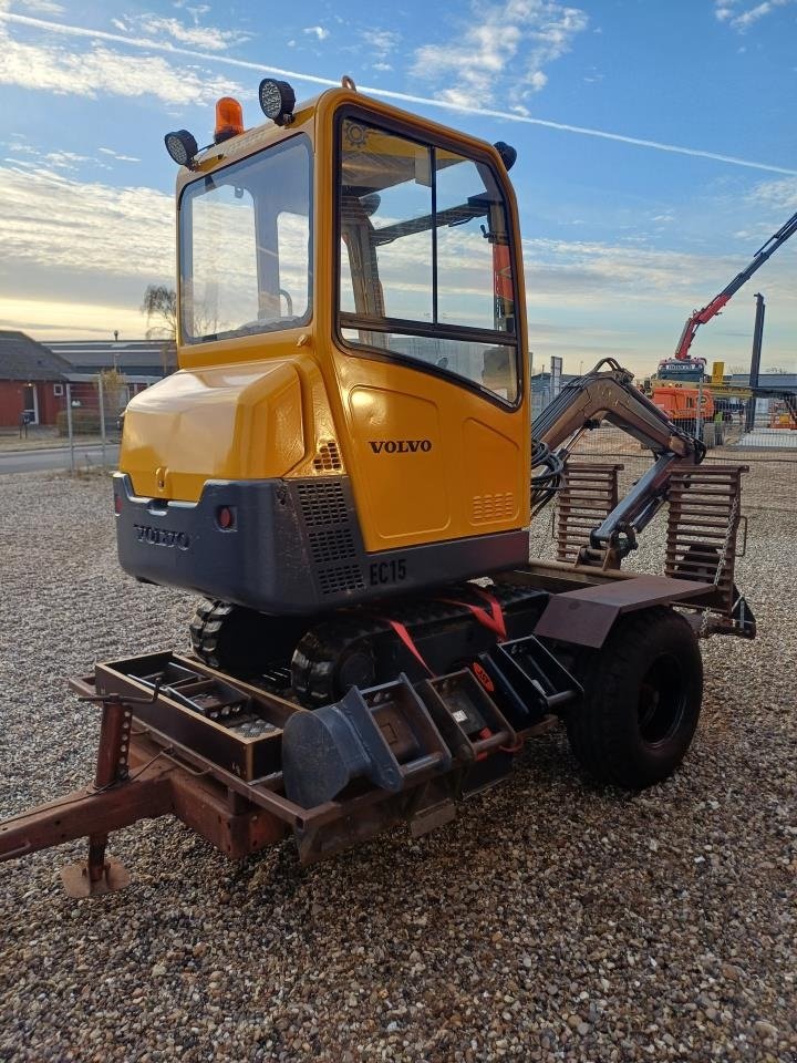 Bagger du type Volvo EC 15, Gebrauchtmaschine en Skjern (Photo 10)