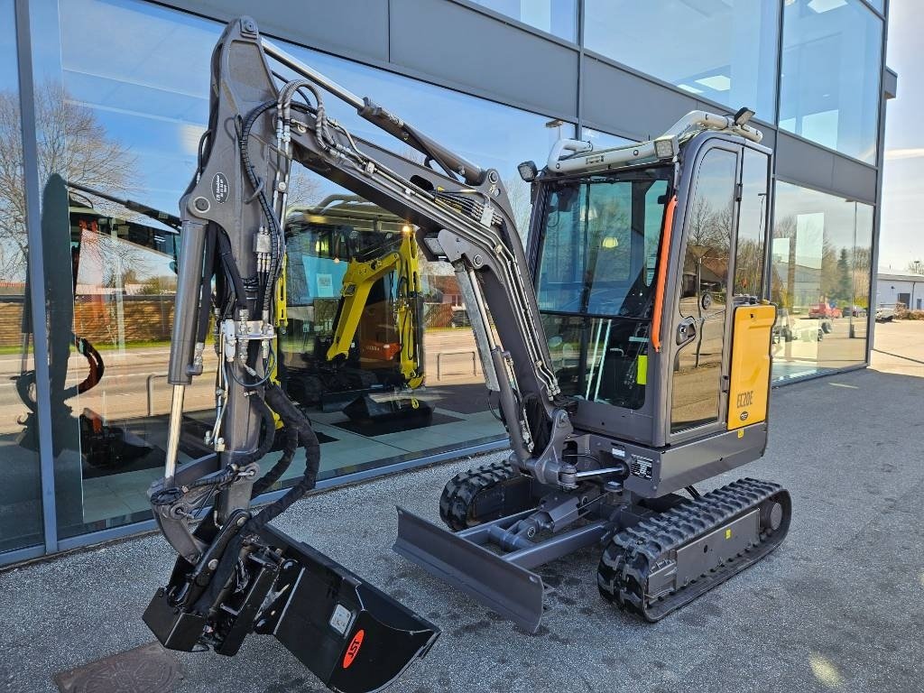 Bagger a típus Volvo EC 20 E, Gebrauchtmaschine ekkor: Fårevejle (Kép 4)