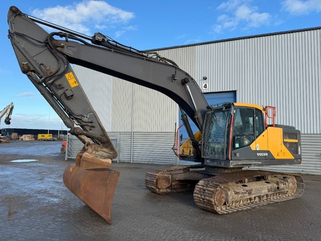 Bagger des Typs Volvo EC 250 EL, Gebrauchtmaschine in Vojens (Bild 3)