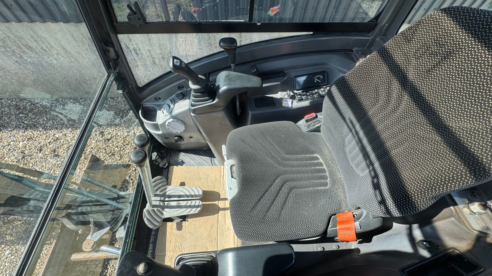 Bagger del tipo Volvo EC18D, Gebrauchtmaschine In Nykøbing Mors (Immagine 4)