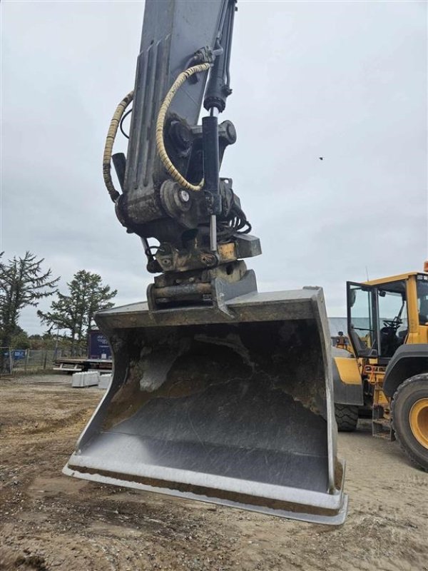 Bagger des Typs Volvo EC210LC, Gebrauchtmaschine in Rønnede (Bild 6)