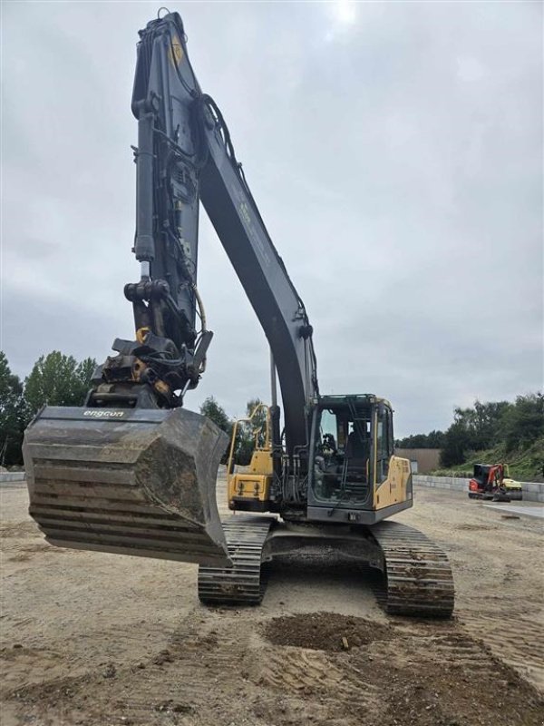 Bagger des Typs Volvo EC210LC, Gebrauchtmaschine in Rønnede (Bild 5)