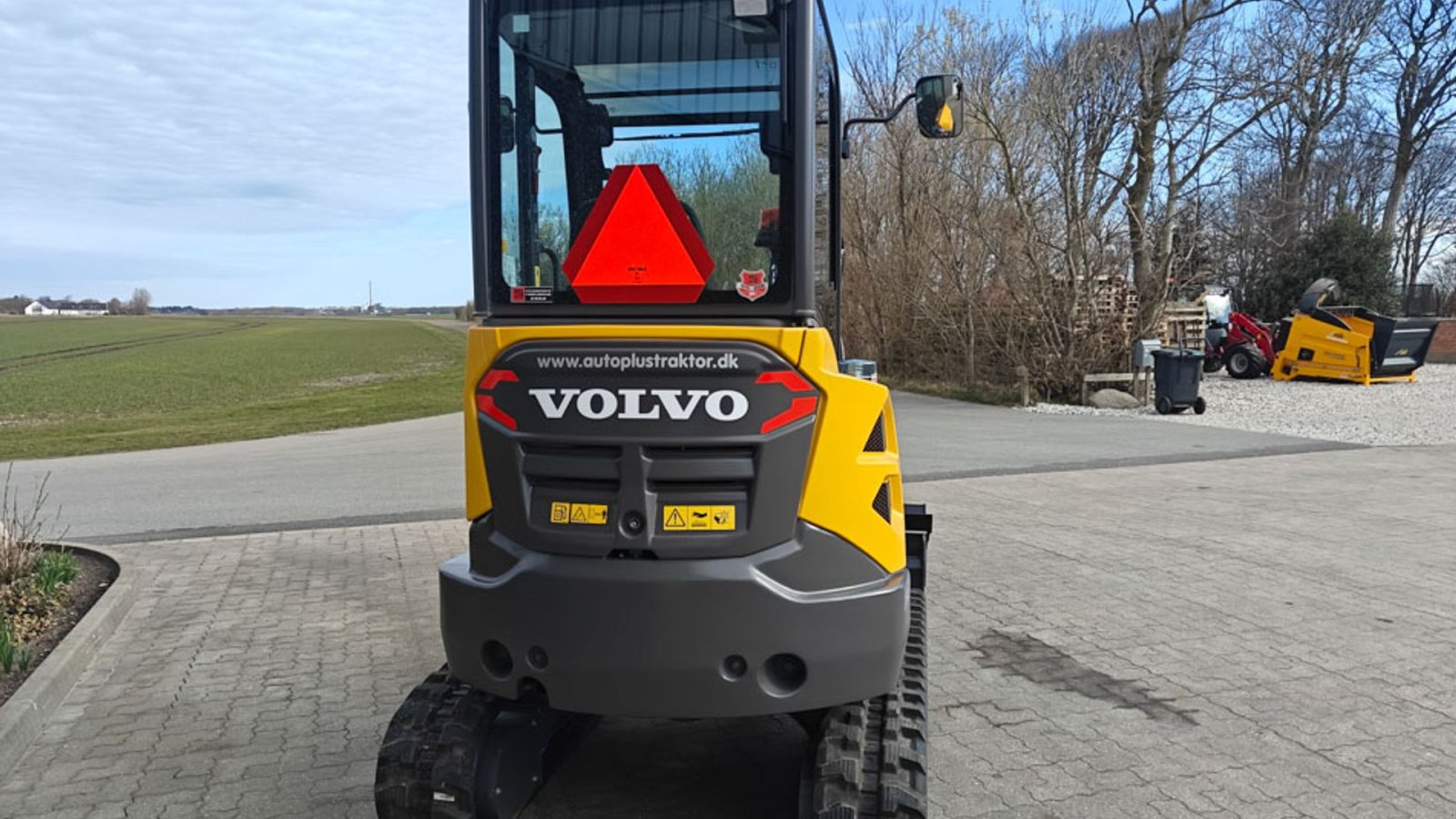Bagger от тип Volvo EC27D, Gebrauchtmaschine в Vrå (Снимка 4)