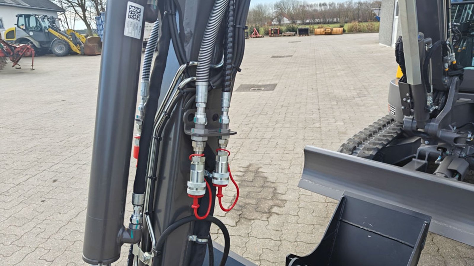 Bagger от тип Volvo EC27D, Gebrauchtmaschine в Vrå (Снимка 8)