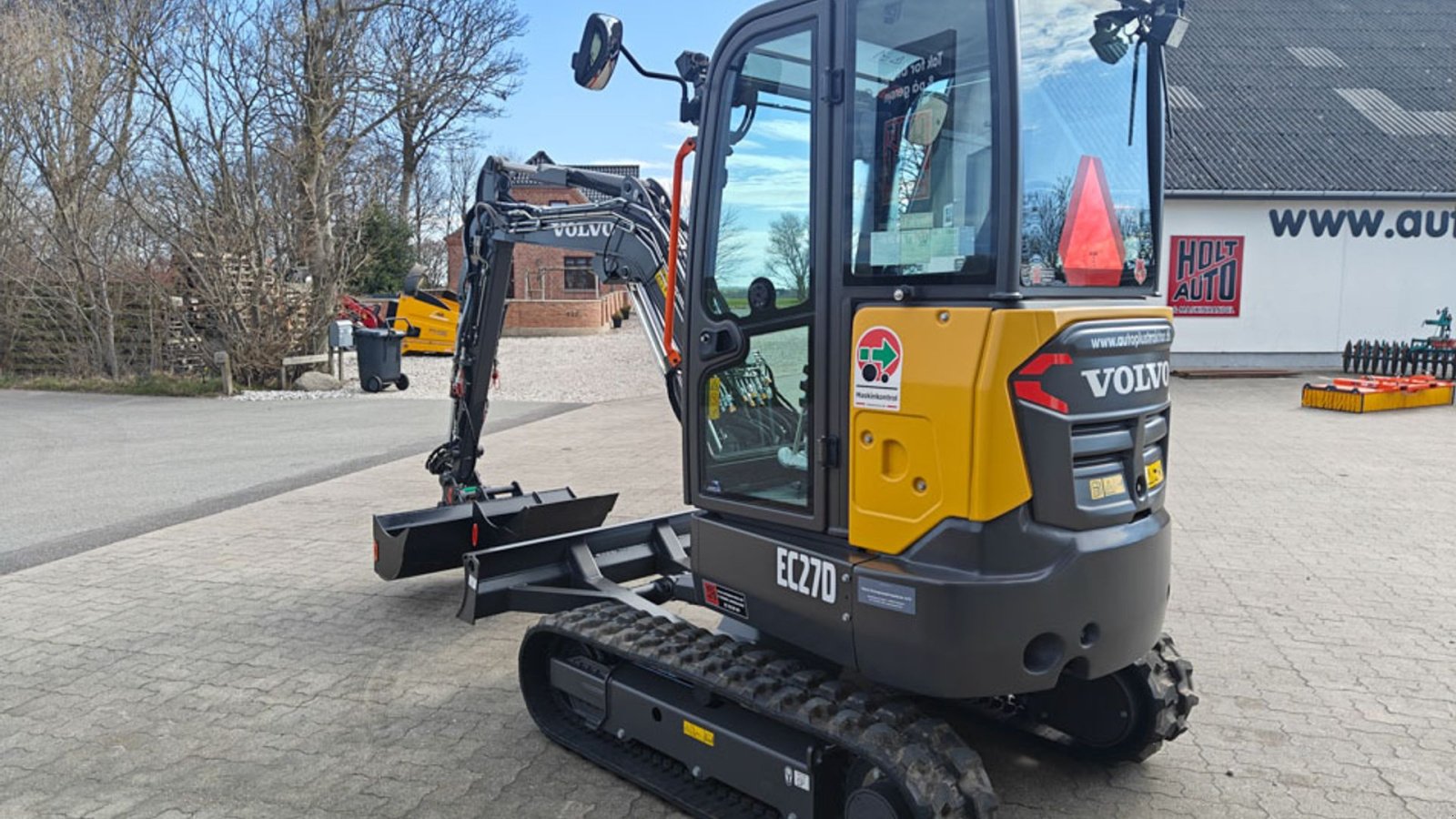 Bagger от тип Volvo EC27D, Gebrauchtmaschine в Vrå (Снимка 5)