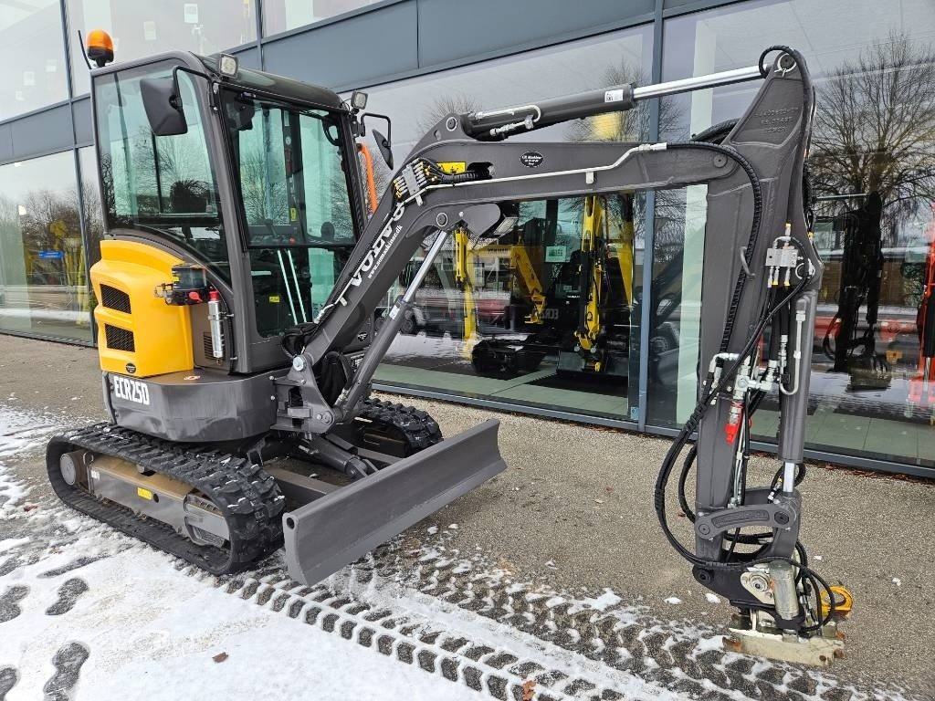 Bagger a típus Volvo ECR 25 D, Gebrauchtmaschine ekkor: Fårevejle (Kép 1)