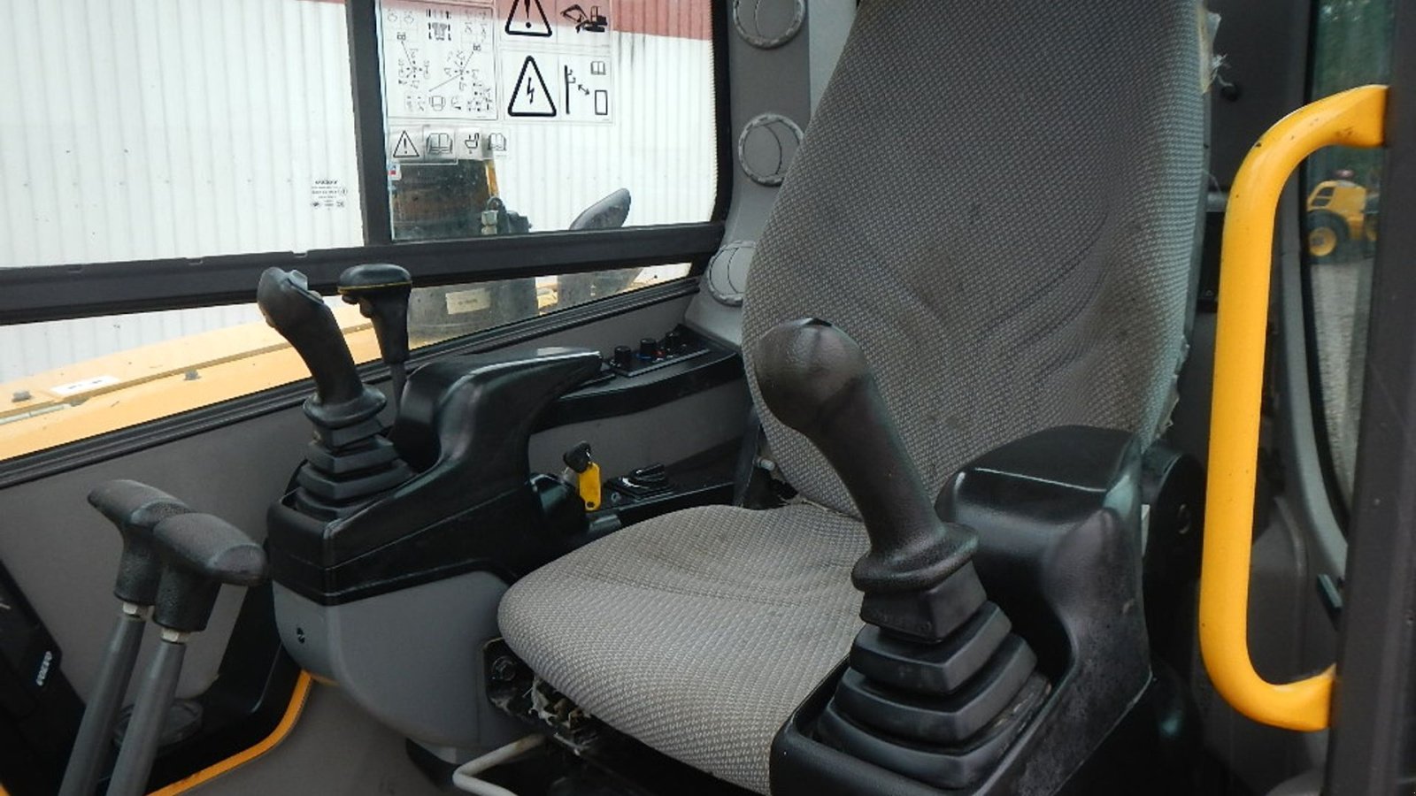 Bagger of the type Volvo ECR 58 D, Gebrauchtmaschine in Aabenraa (Picture 19)