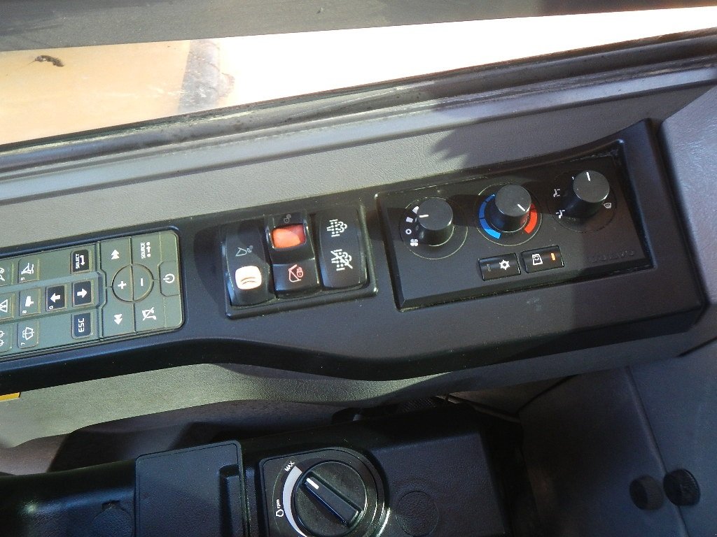 Bagger des Typs Volvo ECR 88 D, Gebrauchtmaschine in Aabenraa (Bild 25)