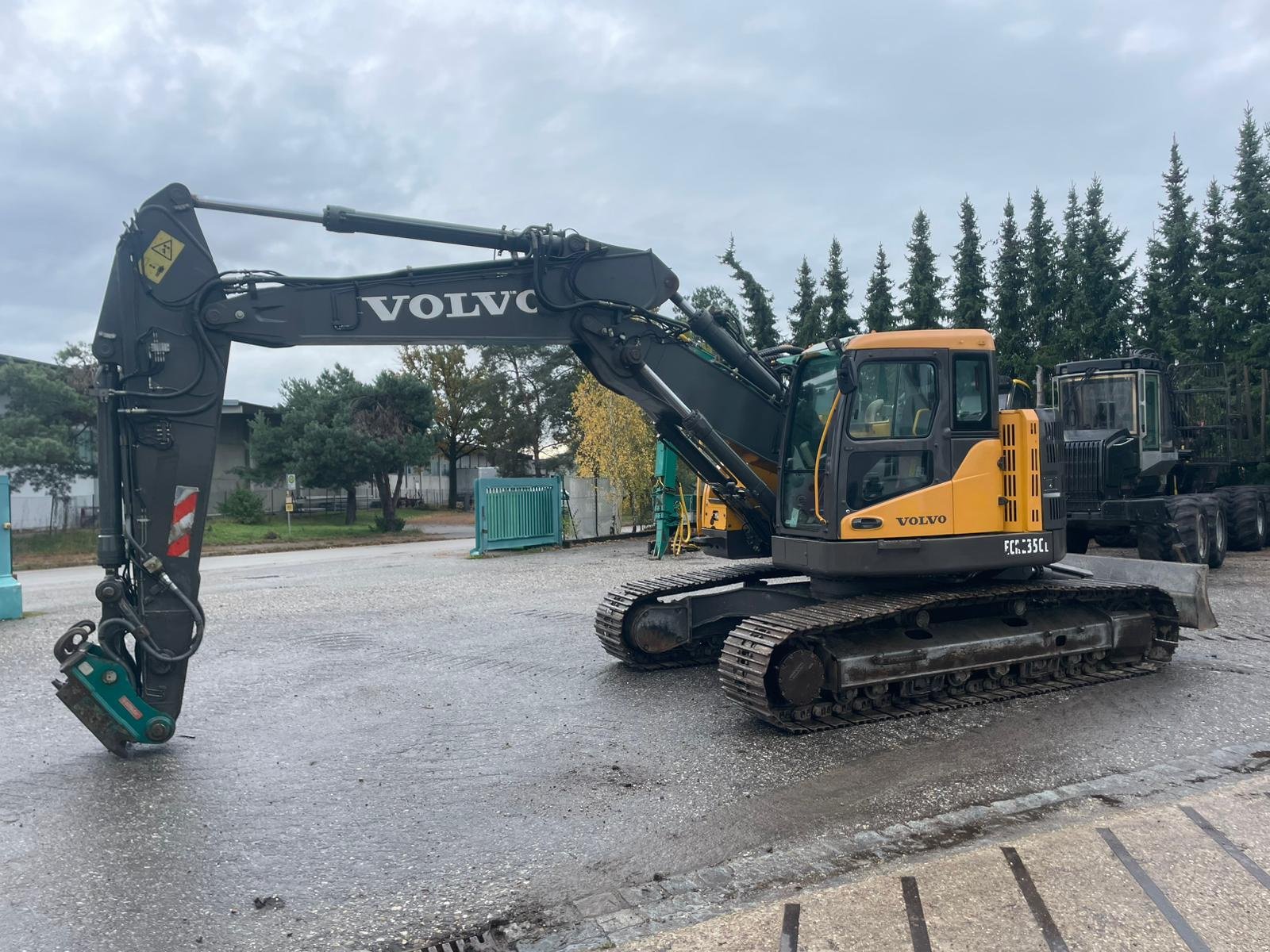 Bagger des Typs Volvo ECR235CL, Gebrauchtmaschine in Bogen (Bild 1)