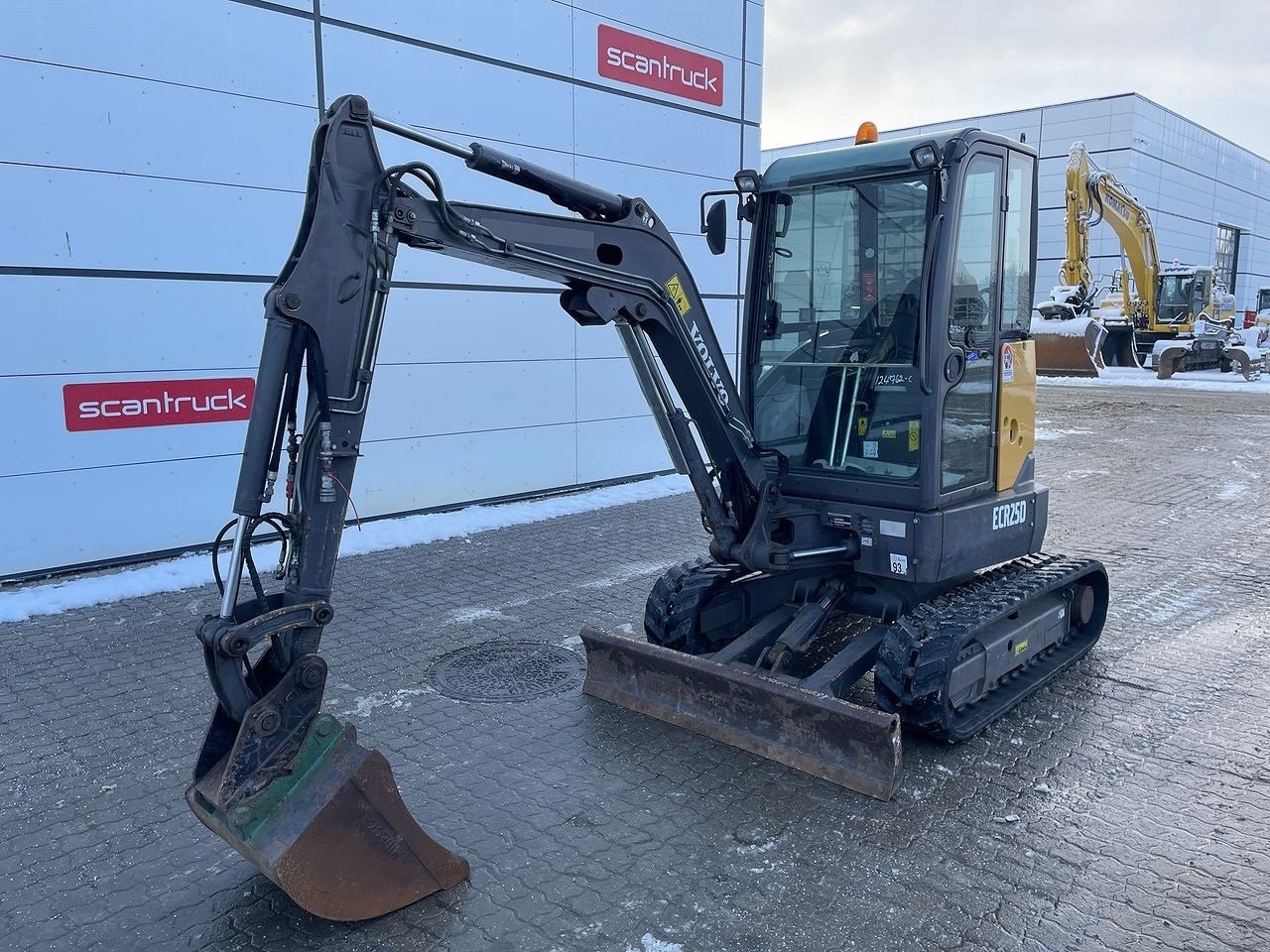 Bagger типа Volvo ECR25, Gebrauchtmaschine в Skive (Фотография 1)