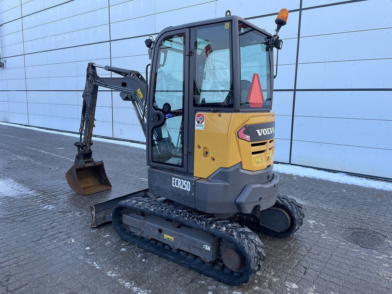 Bagger типа Volvo ECR25, Gebrauchtmaschine в Skive (Фотография 2)
