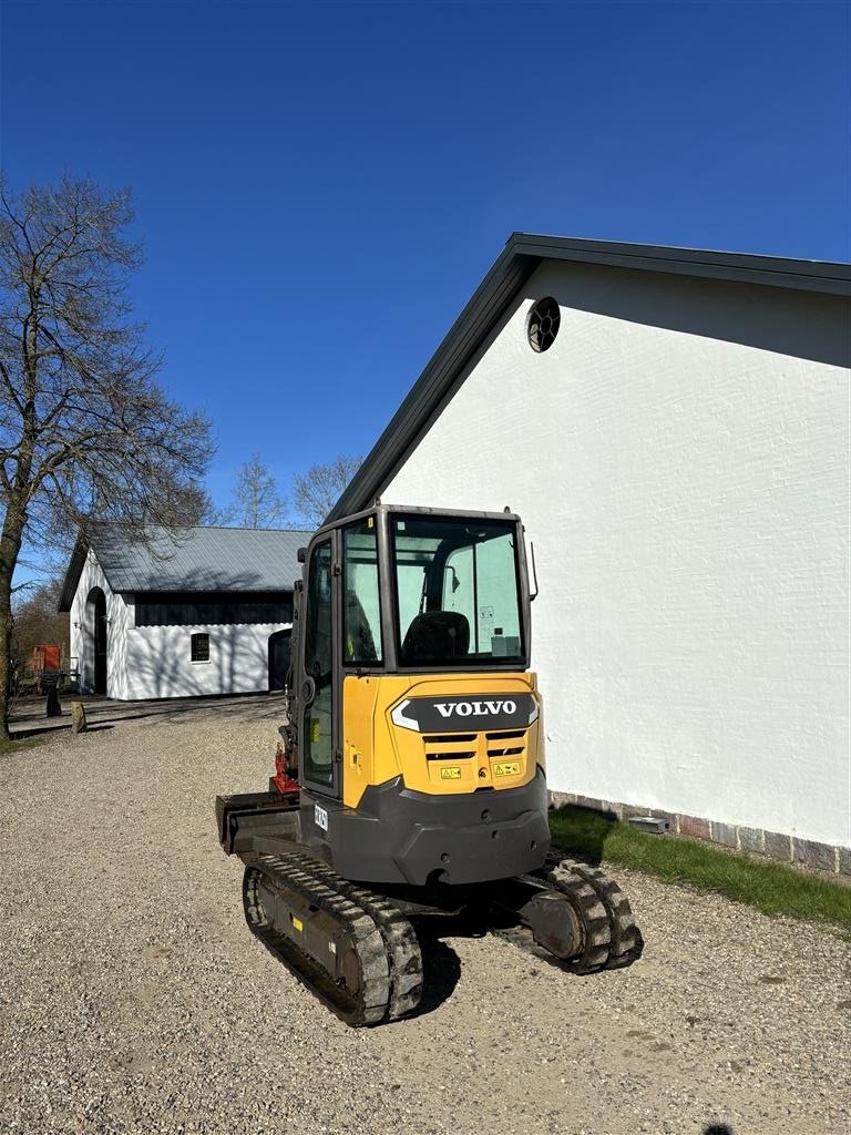 Bagger des Typs Volvo ECR25D Uden bagende kraftfuld maskine, Gebrauchtmaschine in Horsens (Bild 3)