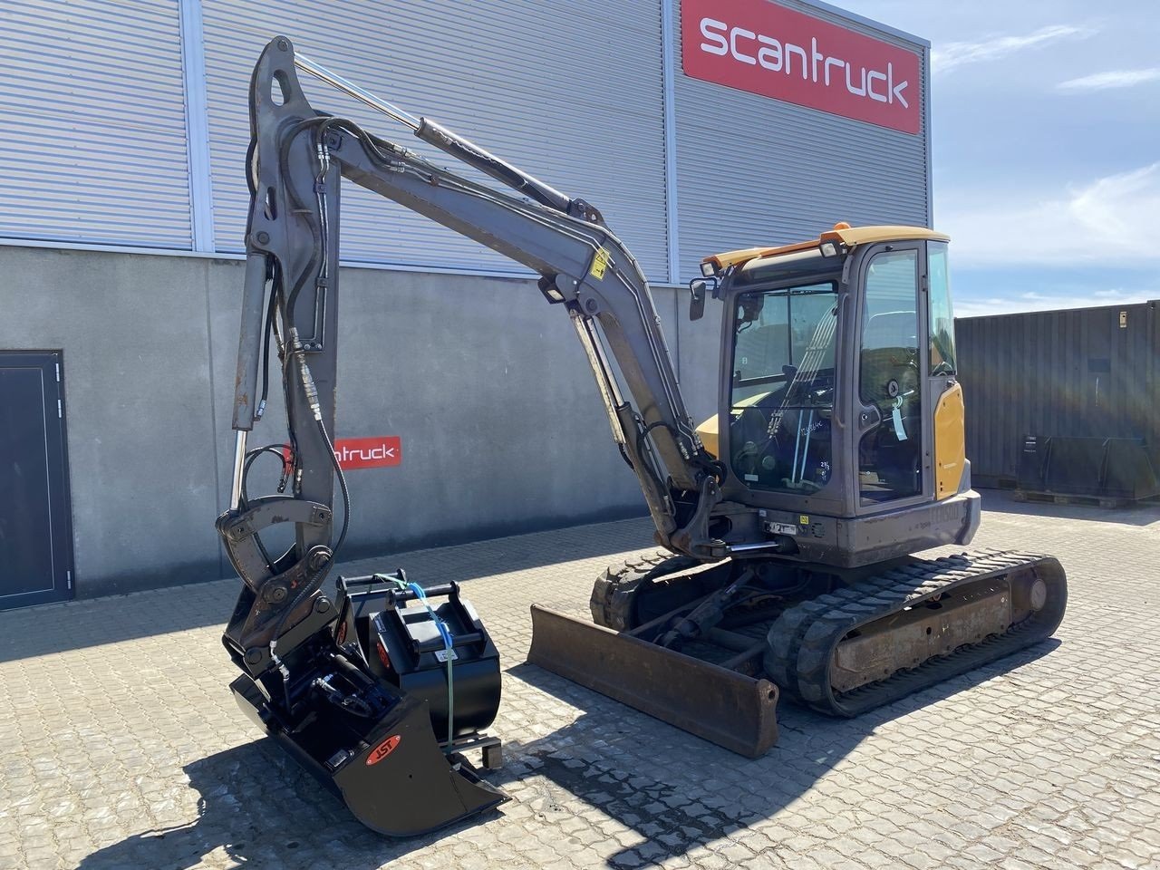 Bagger tipa Volvo ECR50, Gebrauchtmaschine u Skive (Slika 1)