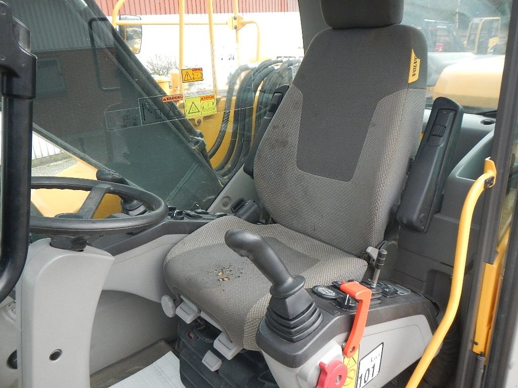 Bagger типа Volvo EW160 D, Gebrauchtmaschine в Aabenraa (Фотография 19)