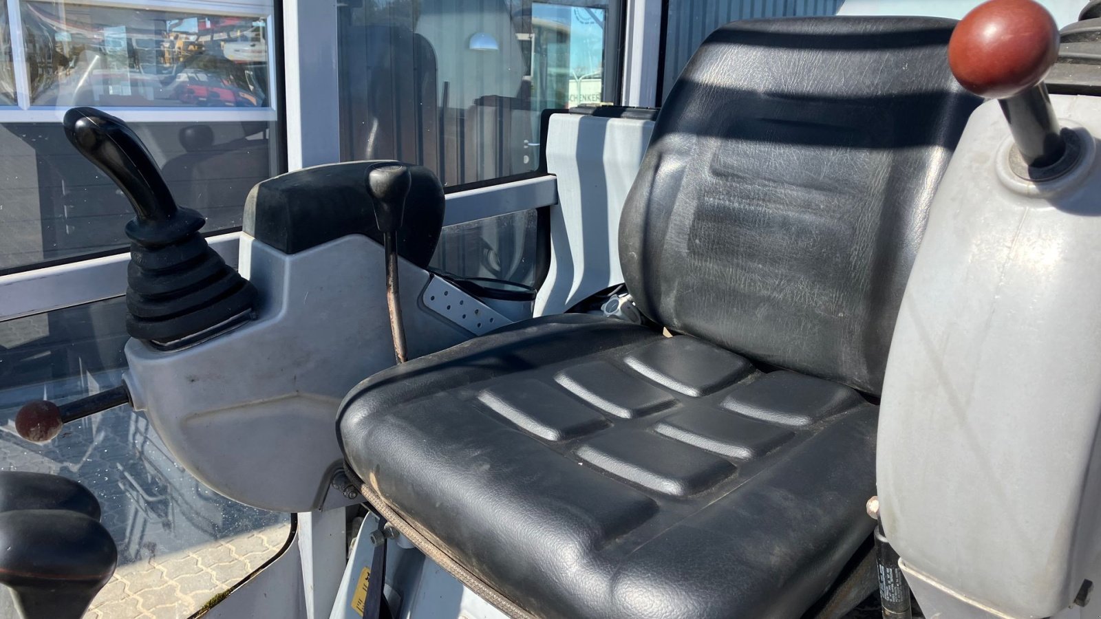 Bagger типа Wacker Neuson 1404 Wacker Neuson 1404 Kører godt, Gebrauchtmaschine в Horsens (Фотография 4)