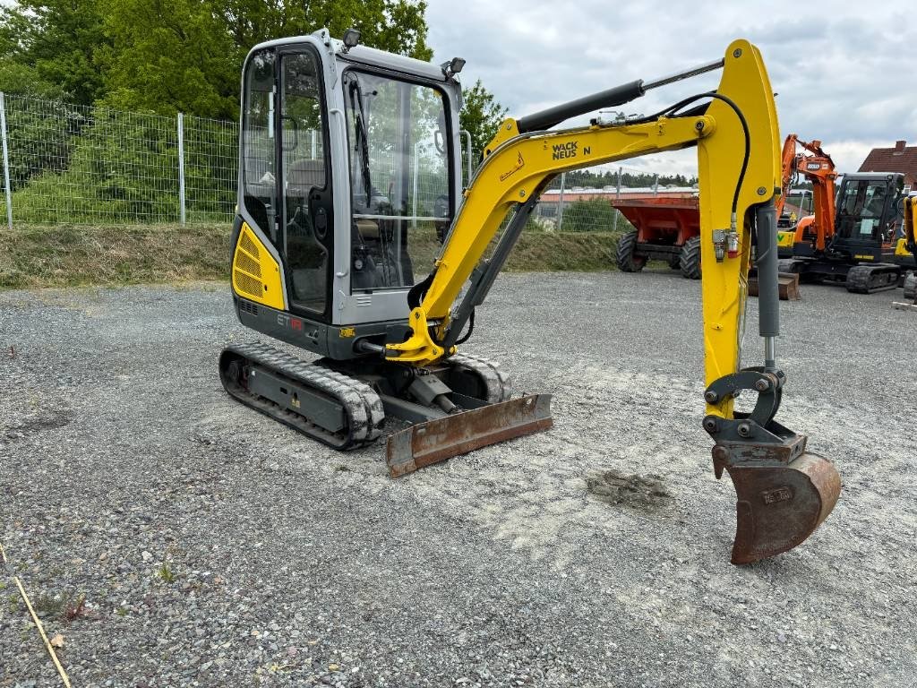 Bagger du type Wacker Neuson ET18, Gebrauchtmaschine en Neudrossenfeld (Photo 4)