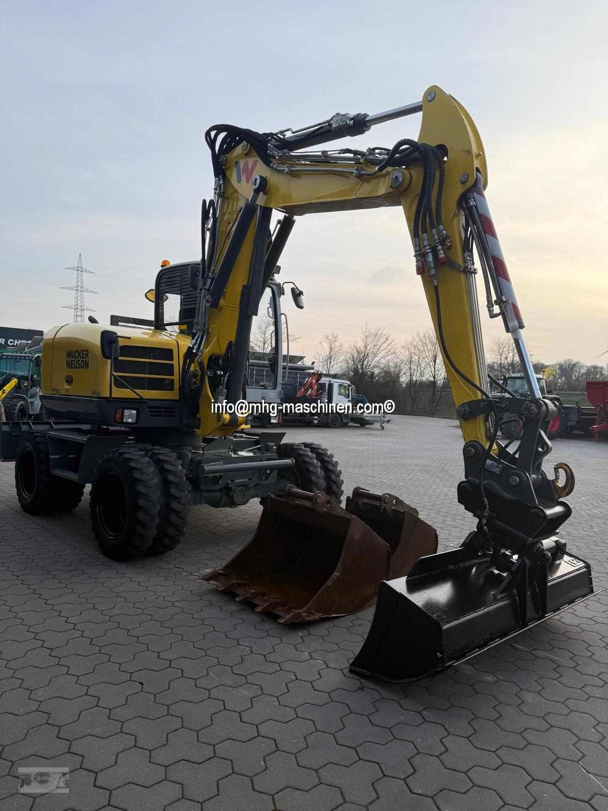 Bagger от тип Wacker Neuson EW100 BJ 2018, Klima, 1.Hd., Gebrauchtmaschine в Gescher (Снимка 8)