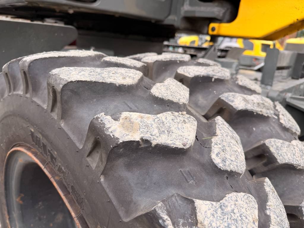 Bagger tip Wacker Neuson EW100, Gebrauchtmaschine in Neudrossenfeld (Poză 15)