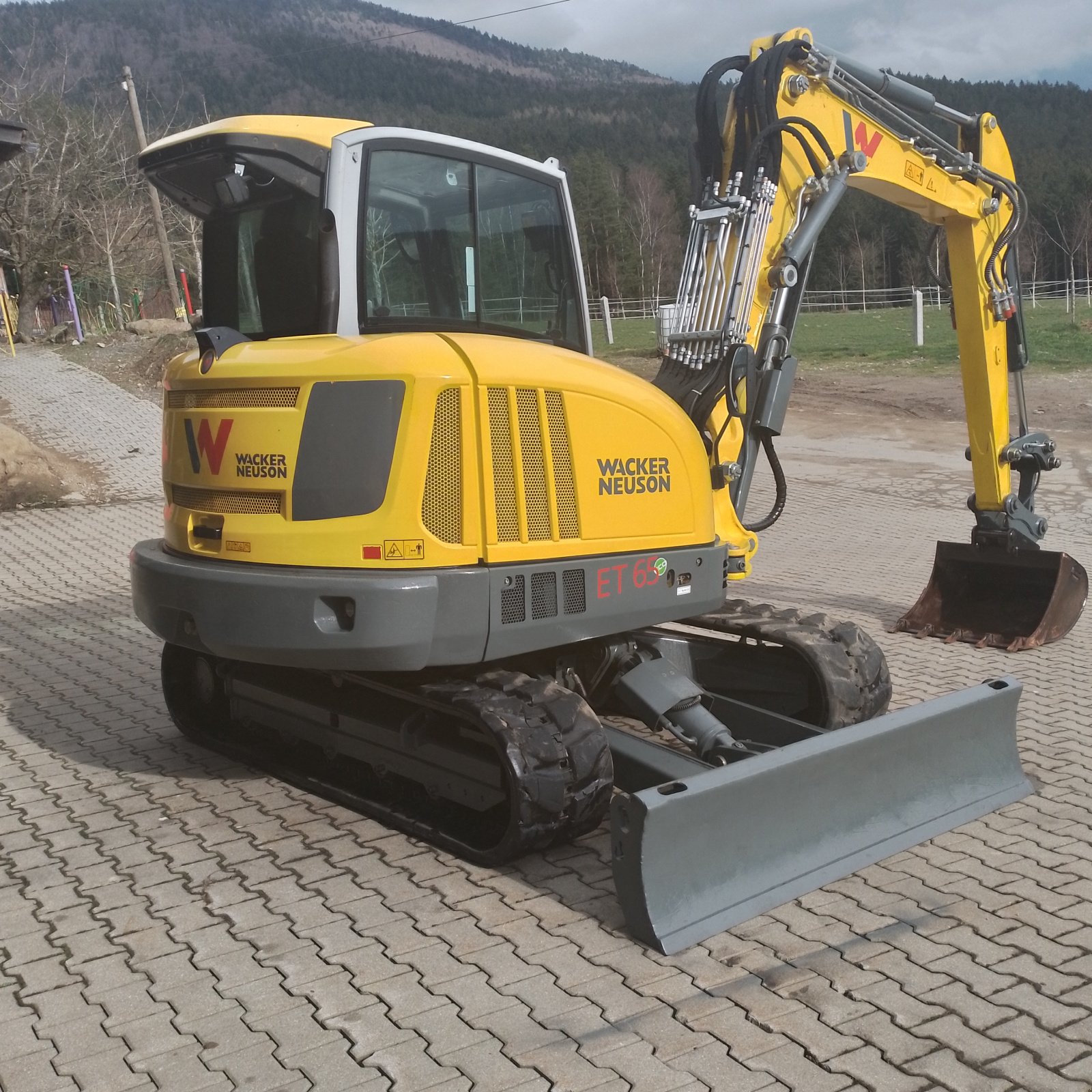 Bagger of the type Wacker Neuson Wacker Neuson, Bagger, Kompaktbagger, Raupenbagger, ET65, Gebrauchtmaschine in Bad Kötzting (Picture 18)