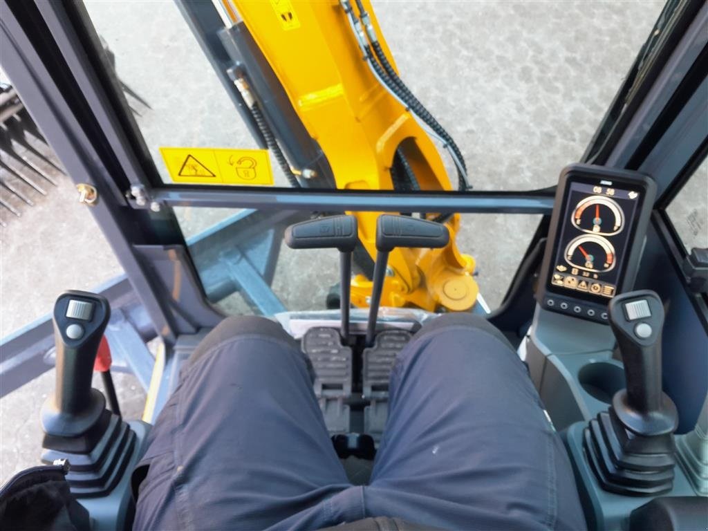 Bagger of the type XCMG xe27e  med rototilt, Gebrauchtmaschine in Rødekro (Picture 18)