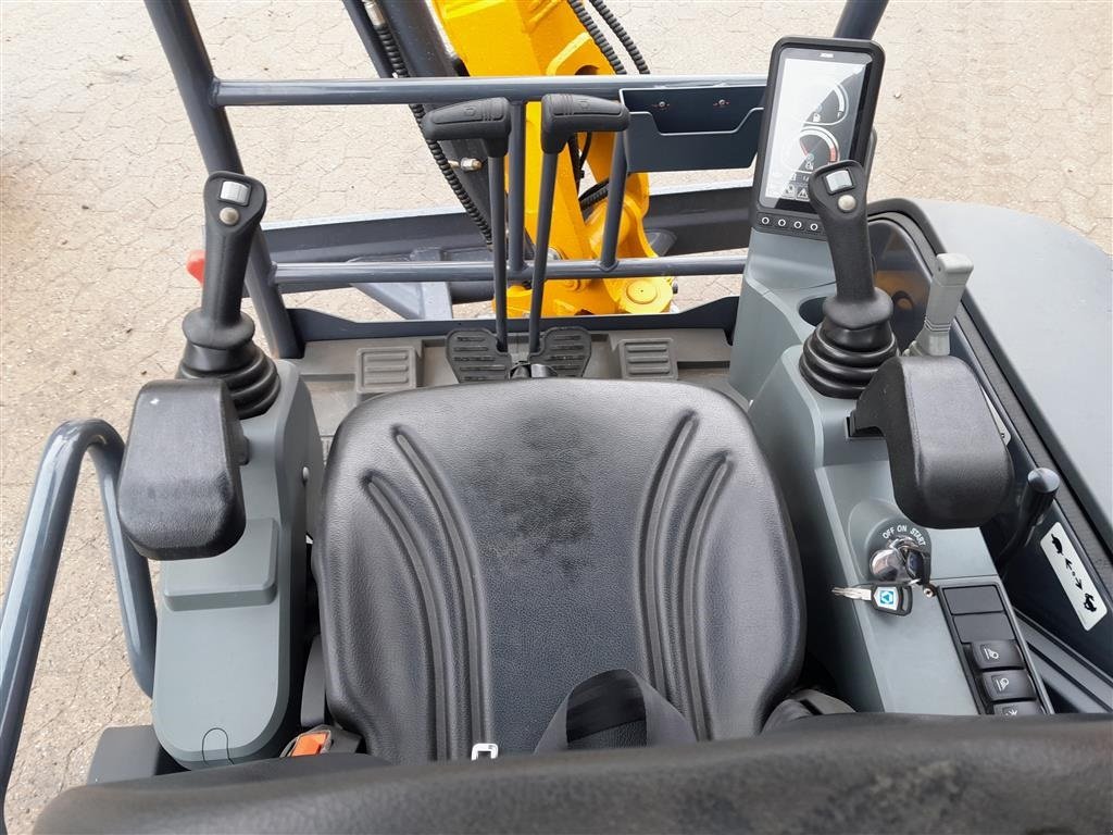 Bagger of the type XCMG xe27e  u/hus, Gebrauchtmaschine in Rødekro (Picture 11)