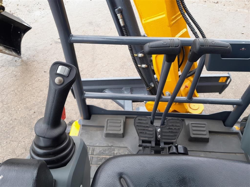 Bagger of the type XCMG xe27e  u/hus, Gebrauchtmaschine in Rødekro (Picture 13)