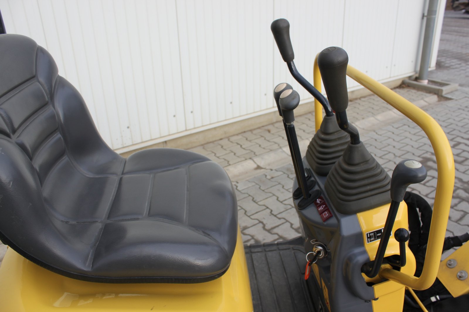 Bagger of the type Yanmar SV 08, Gebrauchtmaschine in Nittenau (Picture 3)