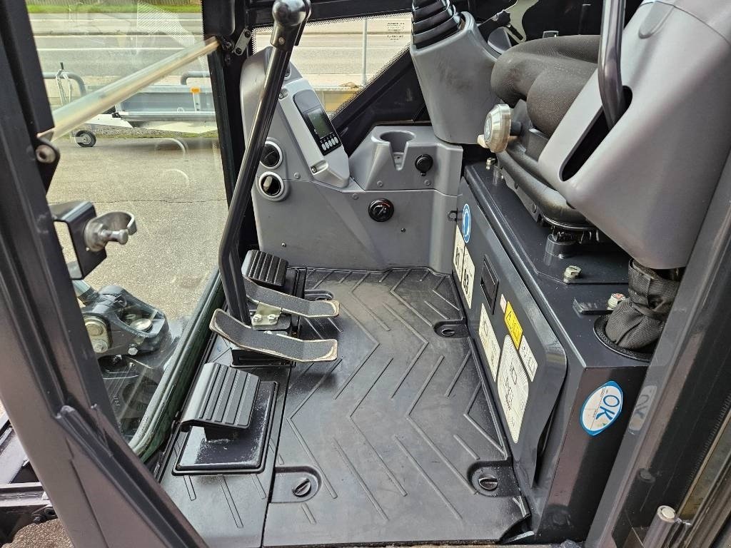 Bagger типа Yanmar SV 19 VT, Gebrauchtmaschine в Fårevejle (Фотография 8)