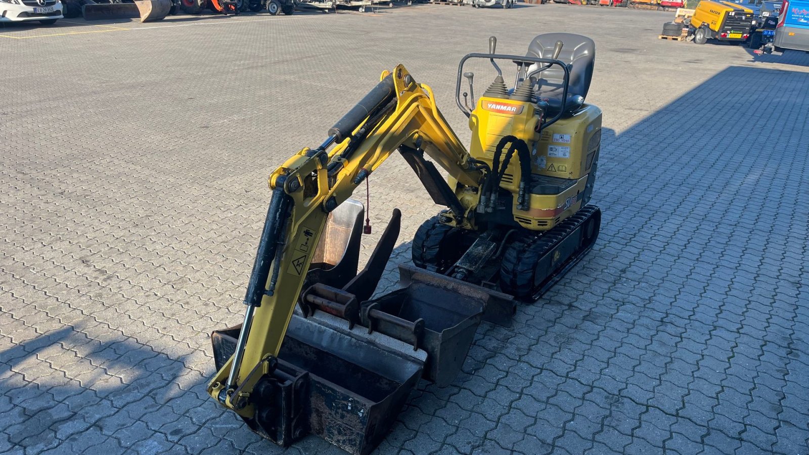 Bagger typu Yanmar SV08 Hurtigskifte 3skovle+gruppetand, Gebrauchtmaschine v Rønnede (Obrázek 7)