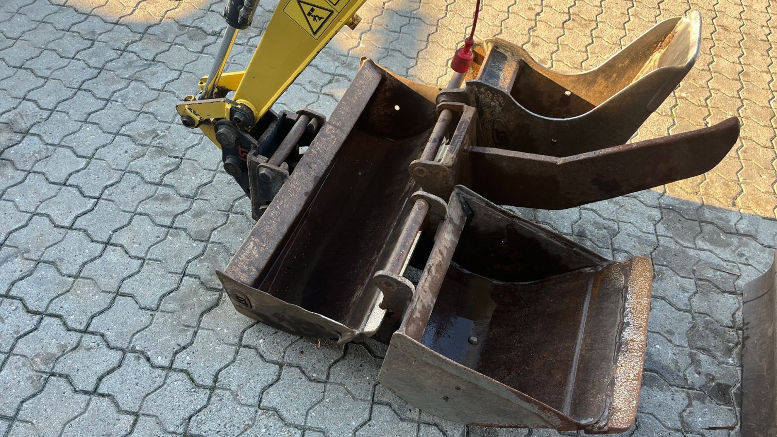 Bagger typu Yanmar SV08 Hurtigskifte 3skovle+gruppetand, Gebrauchtmaschine v Rønnede (Obrázek 3)