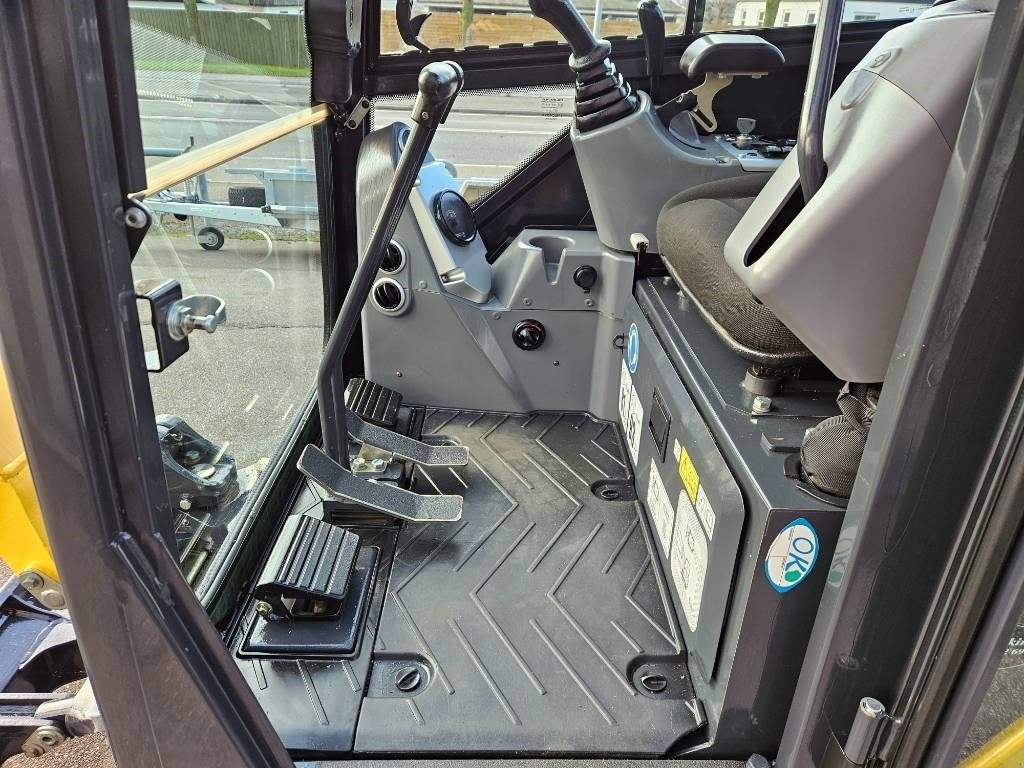 Bagger от тип Yanmar sv15vt, Gebrauchtmaschine в Fårevejle (Снимка 8)