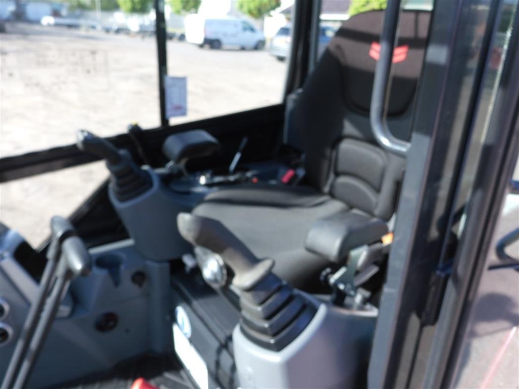 Bagger of the type Yanmar SV17 med tiltmanfæste, Gebrauchtmaschine in Nørresundby (Picture 7)