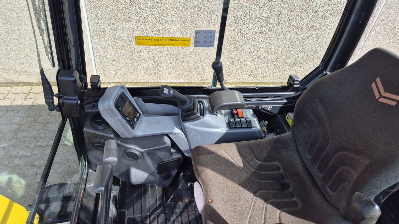 Bagger от тип Yanmar SV22, Gebrauchtmaschine в Randers (Снимка 15)