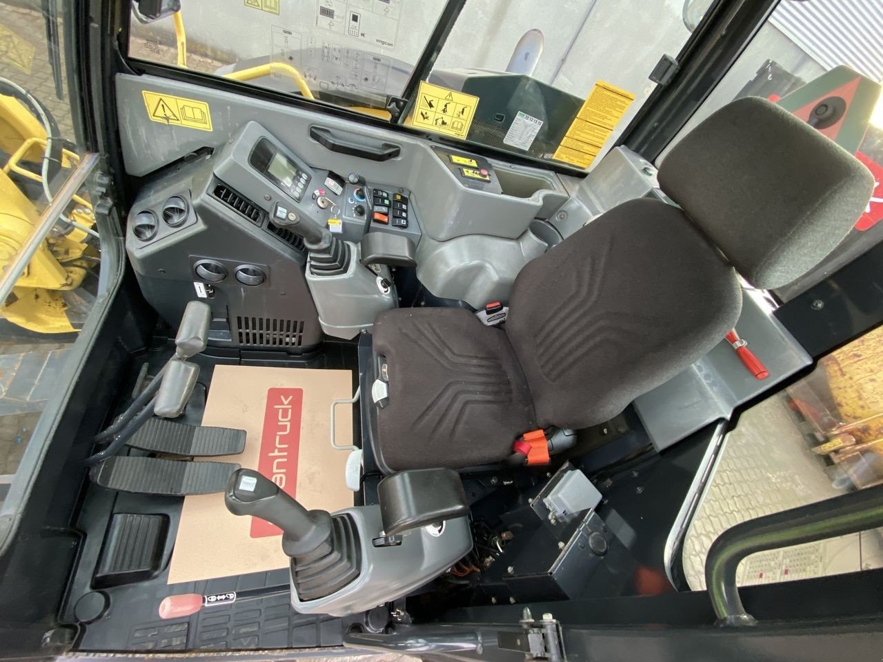 Bagger of the type Yanmar VIO80-1A, Gebrauchtmaschine in Skive (Picture 3)