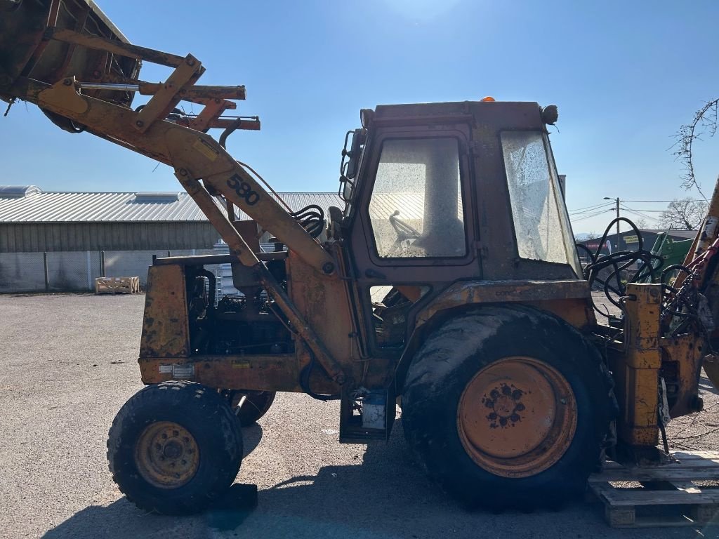 Baggerlader typu Case IH 580G, Gebrauchtmaschine w CORBIGNY (Zdjęcie 2)